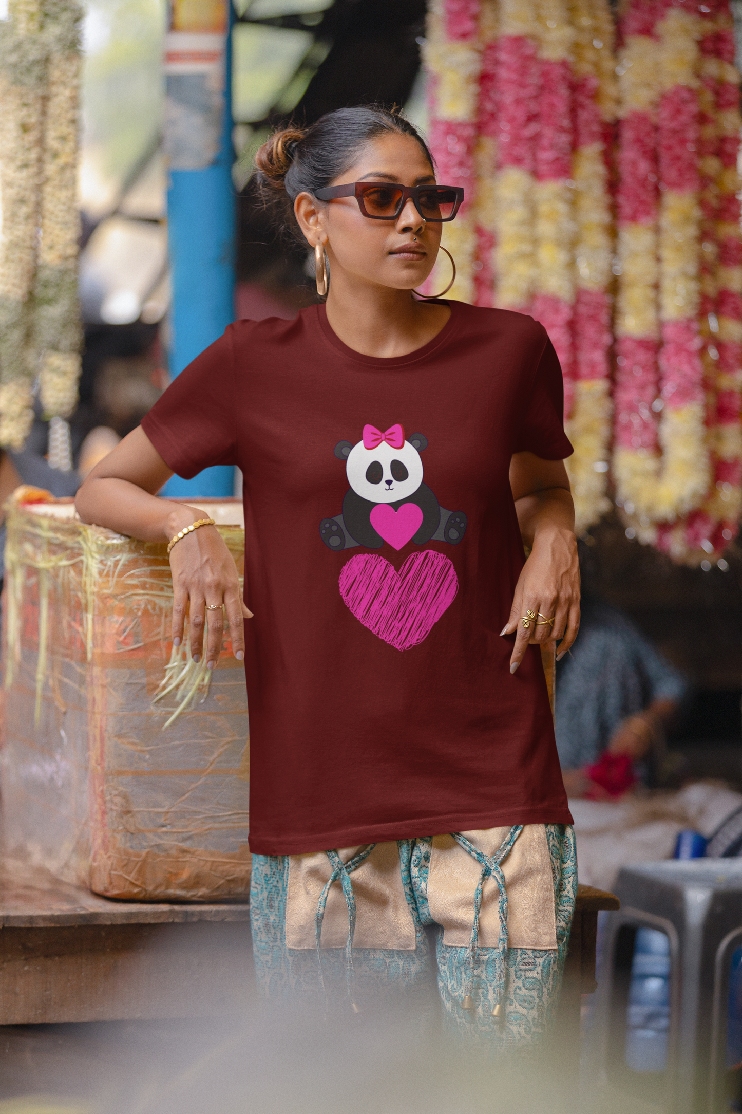 Regular Women T-Shirt Love Panda