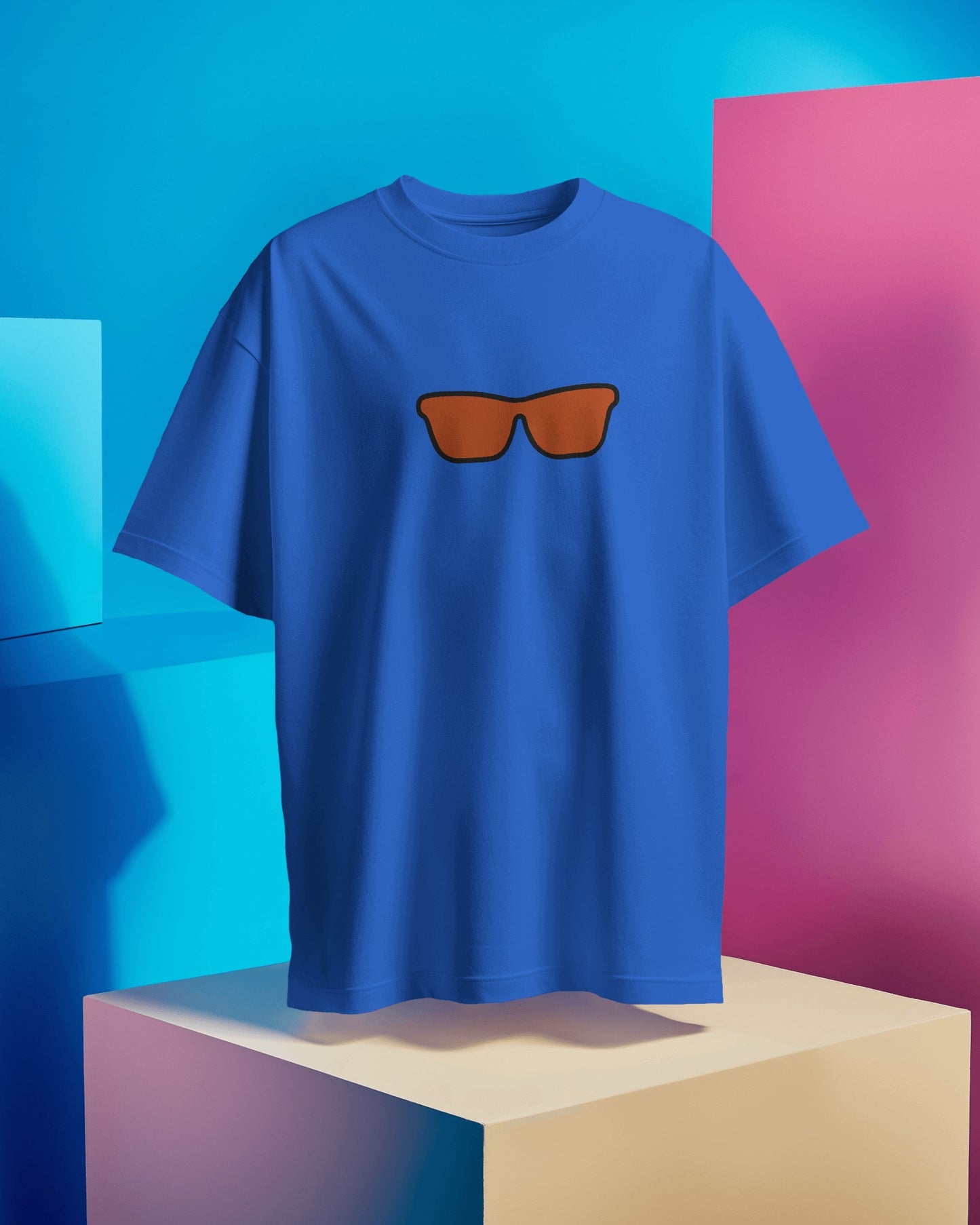 Oversized Women T-Shirts Mushroom Concept Back with Sunglass